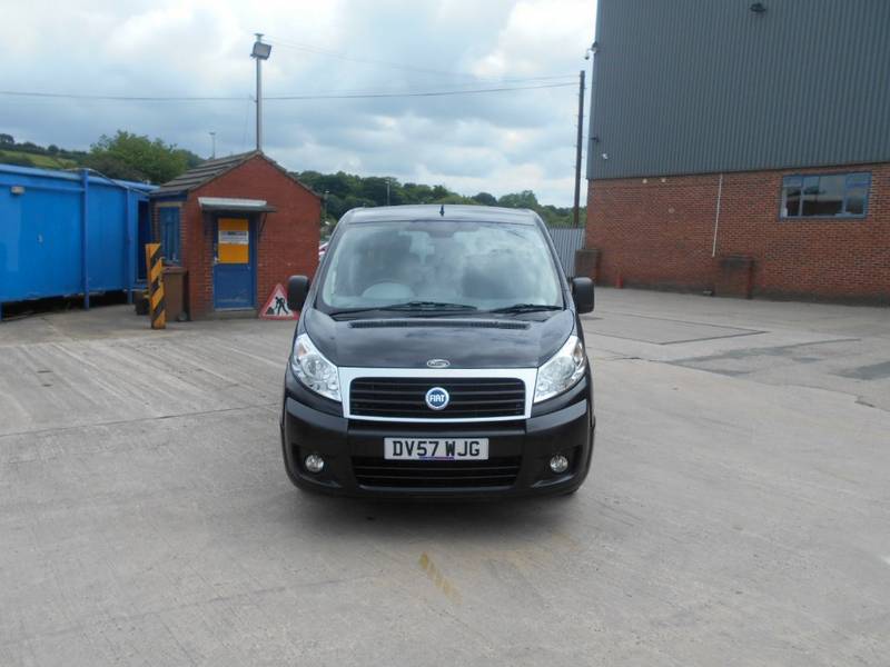 Фото автомобиля FIAT Scudo комби